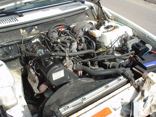 http://www.flyh.se/bilder/motorutrymme_innan1.jpg